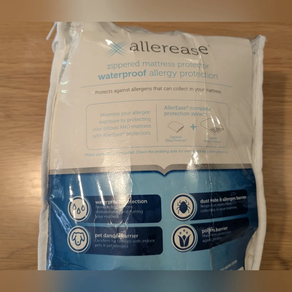 Allerease Zipped Mattress Protector Queen-Size - Picture 3 of 11